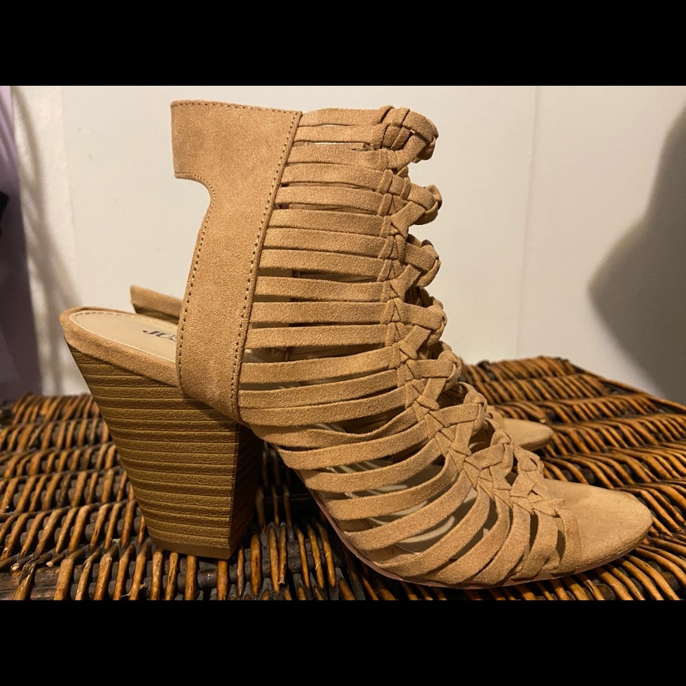 Summer heels